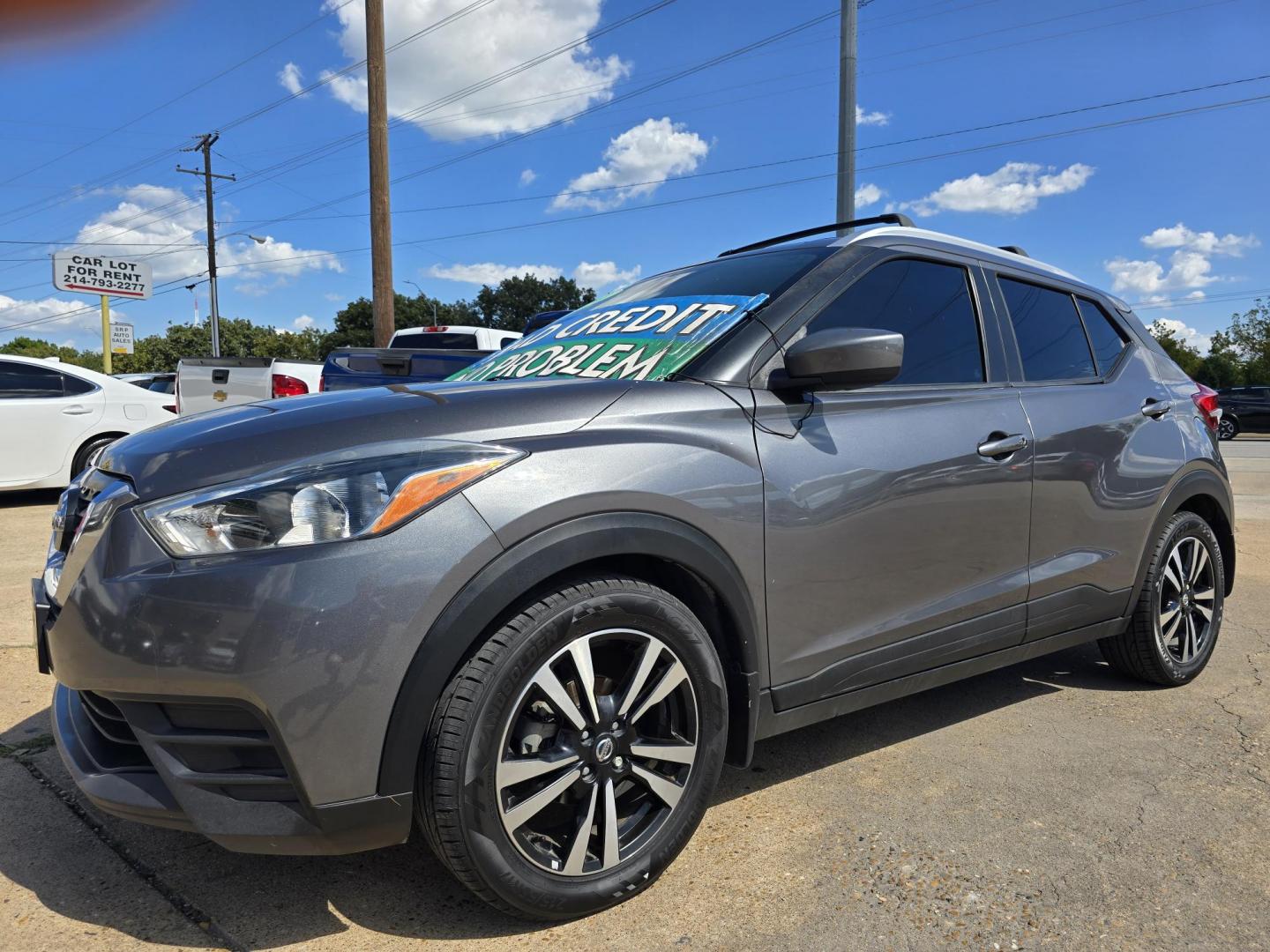 2020 GRAY Nissan Kicks SV (3N1CP5CV9LL) with an 1.6L L4 engine, CVT transmission, located at 2660 S.Garland Avenue, Garland, TX, 75041, (469) 298-3118, 32.885551, -96.655602 - Photo#7