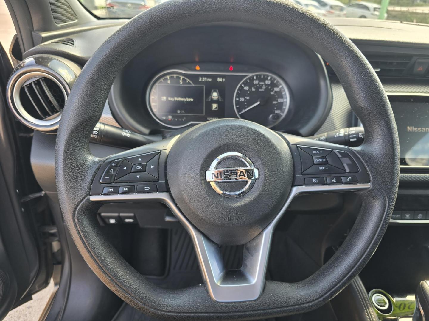 2020 GRAY Nissan Kicks SV (3N1CP5CV9LL) with an 1.6L L4 engine, CVT transmission, located at 2660 S.Garland Avenue, Garland, TX, 75041, (469) 298-3118, 32.885551, -96.655602 - Photo#12