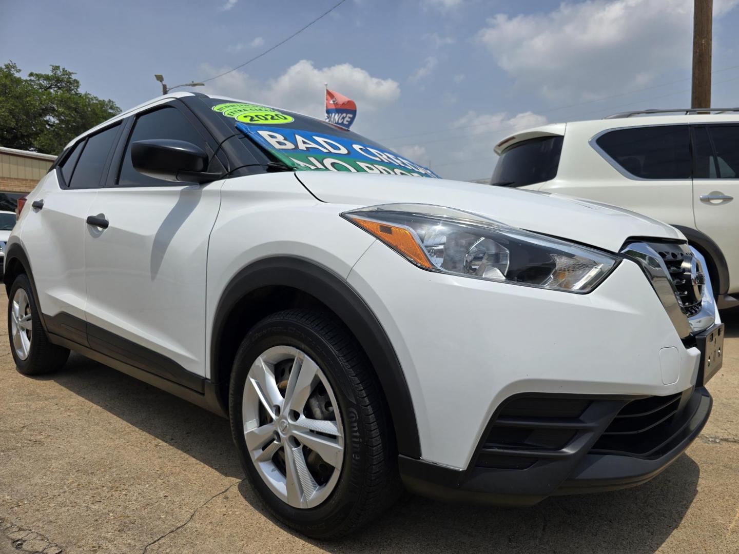2020 Nissan Kicks S (3N1CP5BVXLL) with an 1.6L L4 engine, CVT transmission, located at 2660 S.Garland Avenue, Garland, TX, 75041, (469) 298-3118, 32.885551, -96.655602 - Photo#1