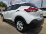 2020 Nissan Kicks S (3N1CP5BVXLL) with an 1.6L L4 engine, CVT transmission, located at 2660 S.Garland Avenue, Garland, TX, 75041, (469) 298-3118, 32.885551, -96.655602 - Photo#5