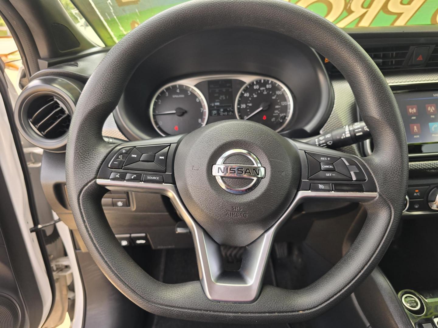 2020 Nissan Kicks S (3N1CP5BVXLL) with an 1.6L L4 engine, CVT transmission, located at 2660 S.Garland Avenue, Garland, TX, 75041, (469) 298-3118, 32.885551, -96.655602 - Photo#13
