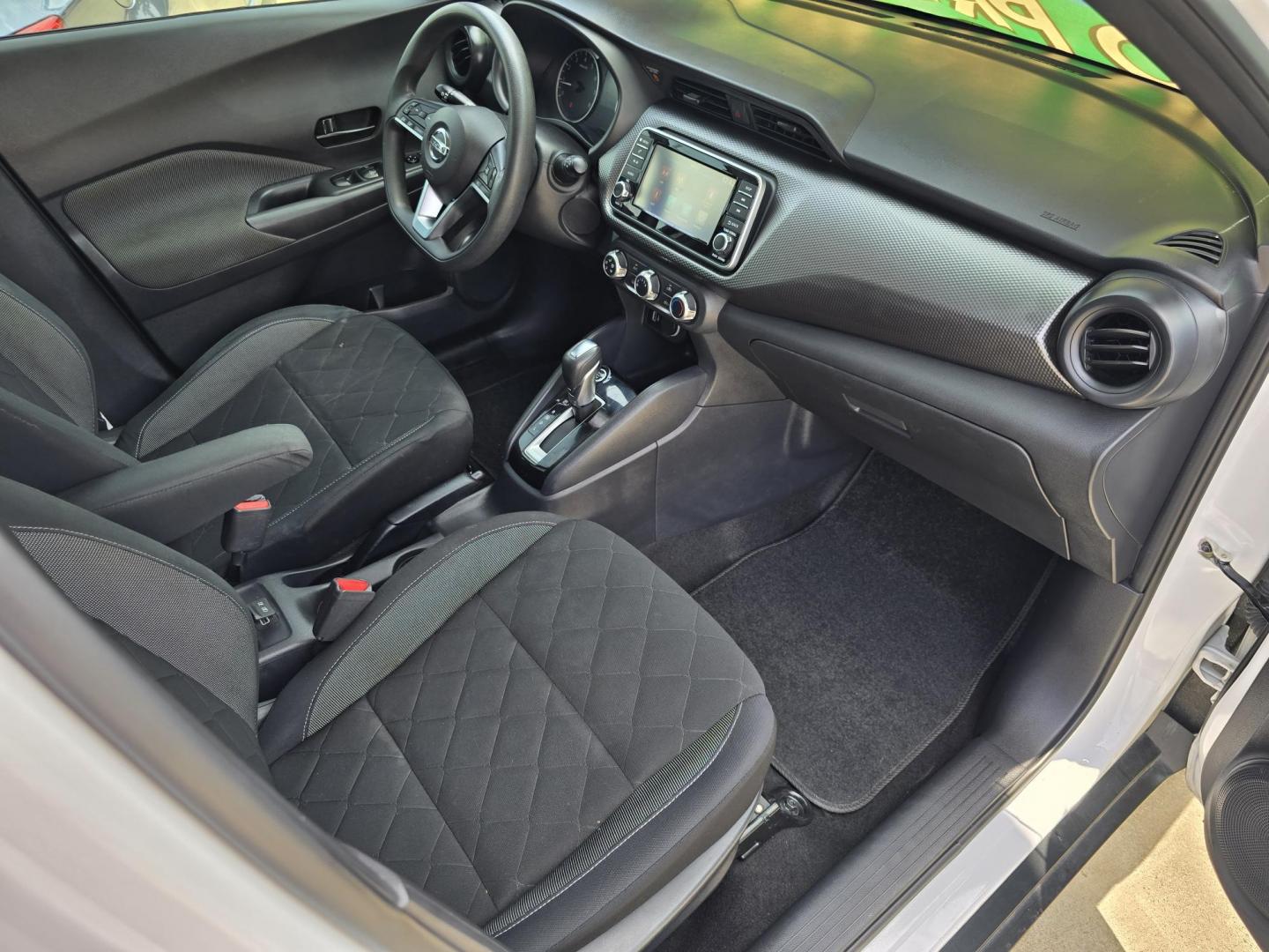 2020 Nissan Kicks S (3N1CP5BVXLL) with an 1.6L L4 engine, CVT transmission, located at 2660 S.Garland Avenue, Garland, TX, 75041, (469) 298-3118, 32.885551, -96.655602 - Photo#21