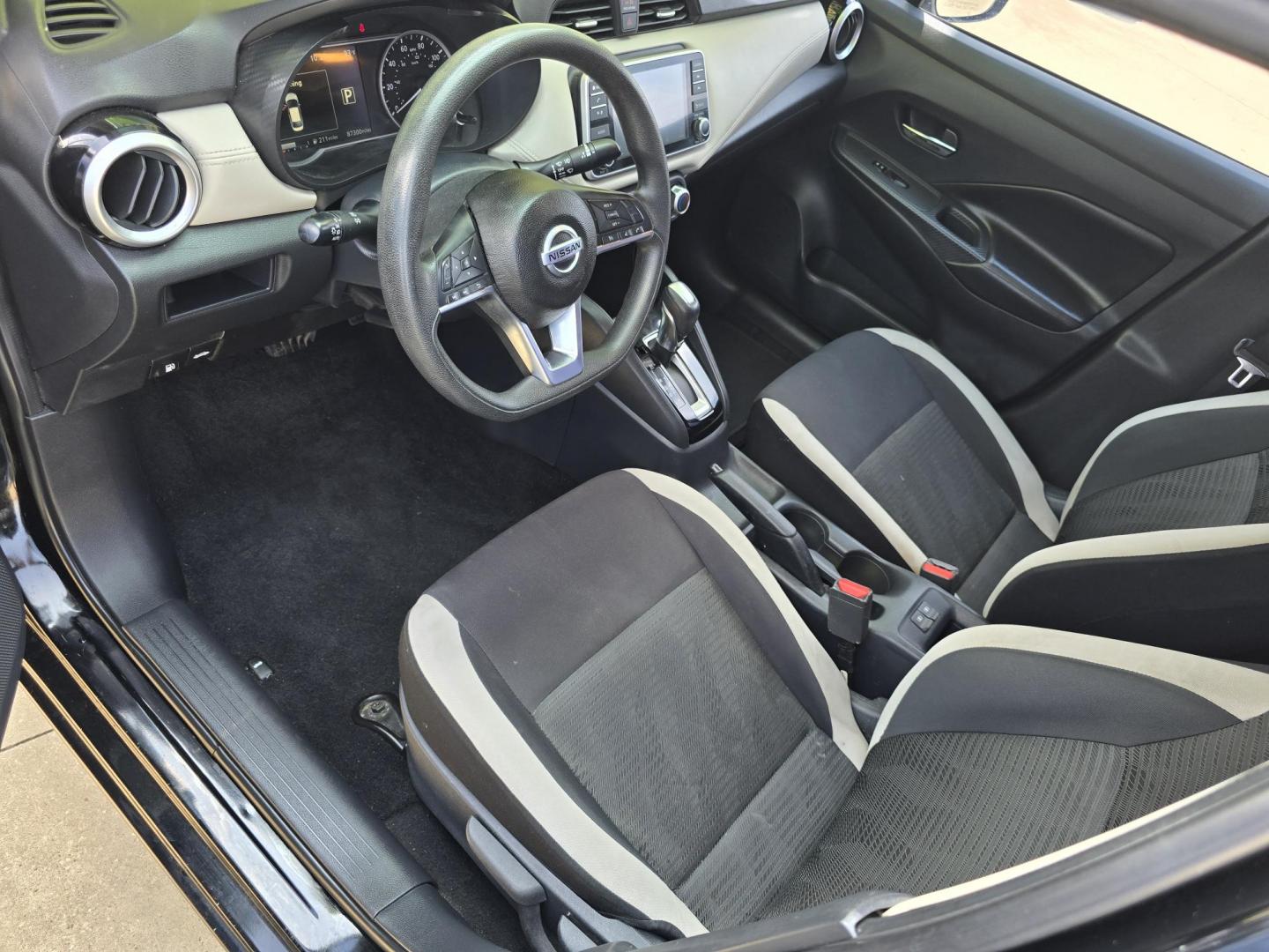 2020 BLACK Nissan Versa SV (3N1CN8EV5LL) , AUTO transmission, located at 2660 S.Garland Avenue, Garland, TX, 75041, (469) 298-3118, 32.885551, -96.655602 - Photo#10
