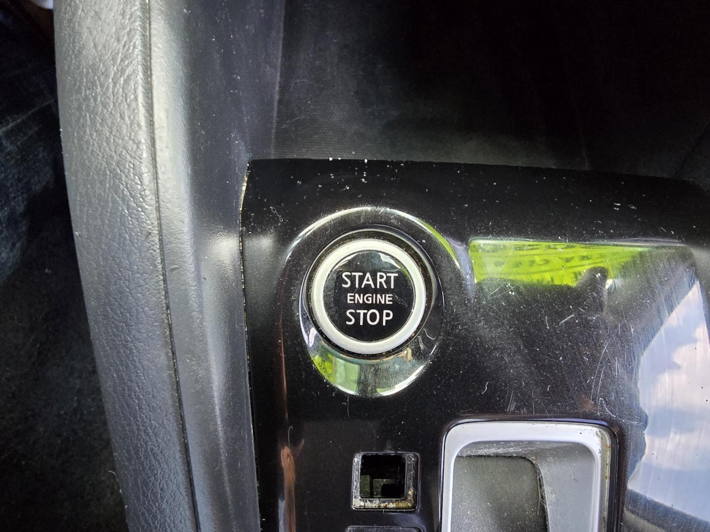 2020 BLACK Nissan Versa SV (3N1CN8EV5LL) , AUTO transmission, located at 2660 S.Garland Avenue, Garland, TX, 75041, (469) 298-3118, 32.885551, -96.655602 - Photo#13