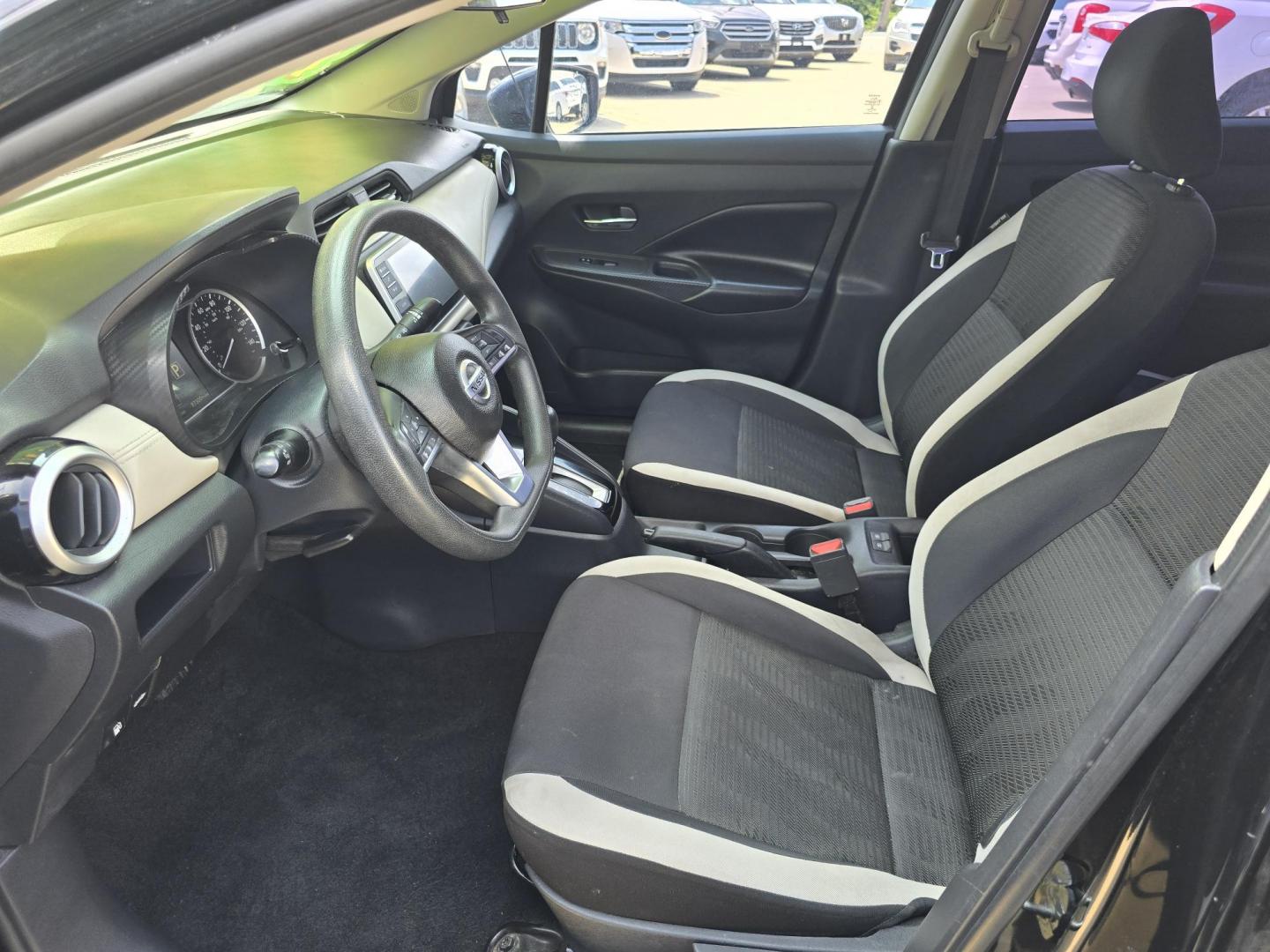 2020 BLACK Nissan Versa SV (3N1CN8EV5LL) , AUTO transmission, located at 2660 S.Garland Avenue, Garland, TX, 75041, (469) 298-3118, 32.885551, -96.655602 - Photo#11