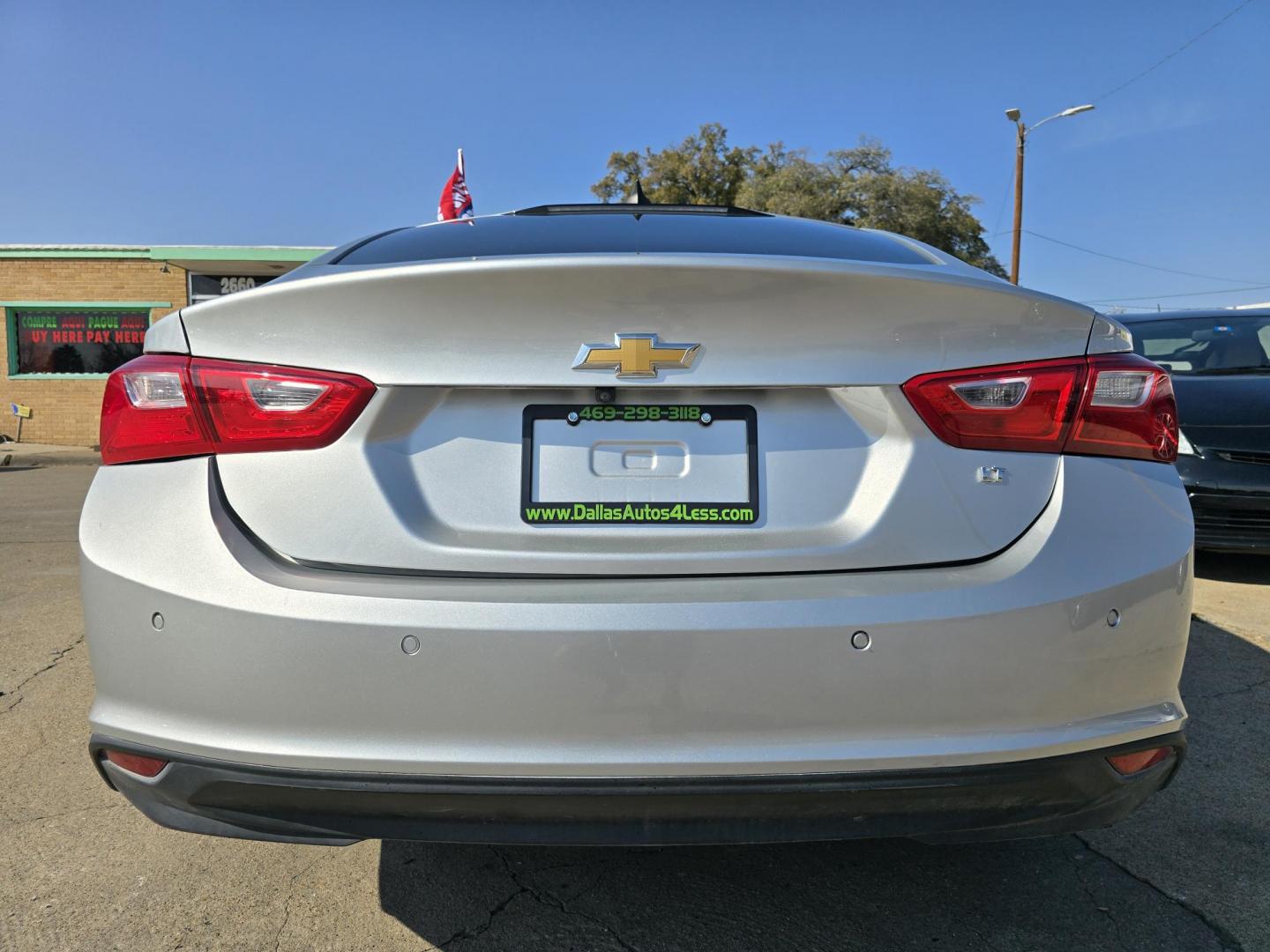 2021 SILVER Chevrolet Malibu LS (1G1ZB5ST0MF) with an 1.5L L4 DOHC 16V engine, 6A transmission, located at 2660 S.Garland Avenue, Garland, TX, 75041, (469) 298-3118, 32.885551, -96.655602 - Photo#4