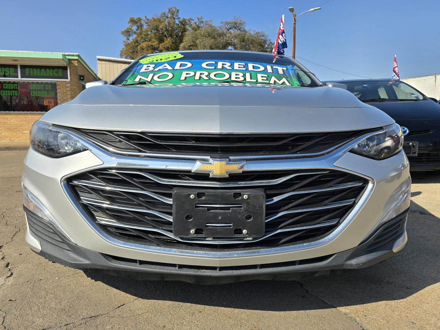 2021 SILVER Chevrolet Malibu LS (1G1ZB5ST0MF) with an 1.5L L4 DOHC 16V engine, 6A transmission, located at 2660 S.Garland Avenue, Garland, TX, 75041, (469) 298-3118, 32.885551, -96.655602 - Photo#9